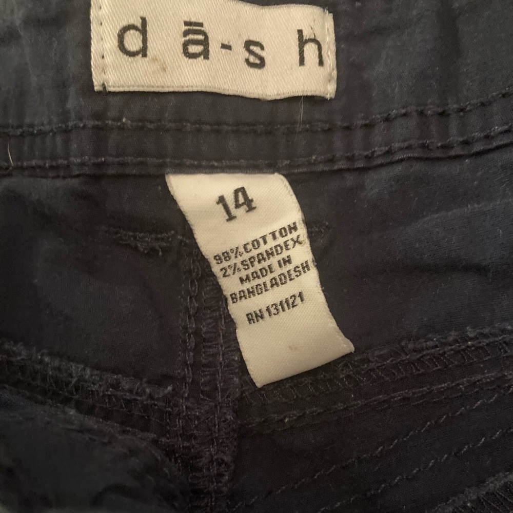 da-sh Shorts - Picture 3 of 3